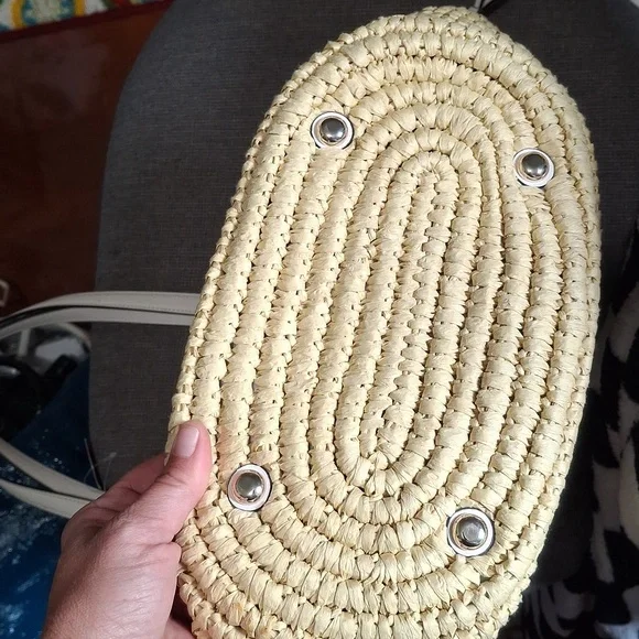 Kate Spade Tan and Cream Woven Tote - Picture 12 of 13